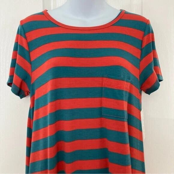 🎄 LuLaRoe Carly Dress – Elfcore Christmas Stripes | Size Small | NWT 🎄 - Picture 3 of 8